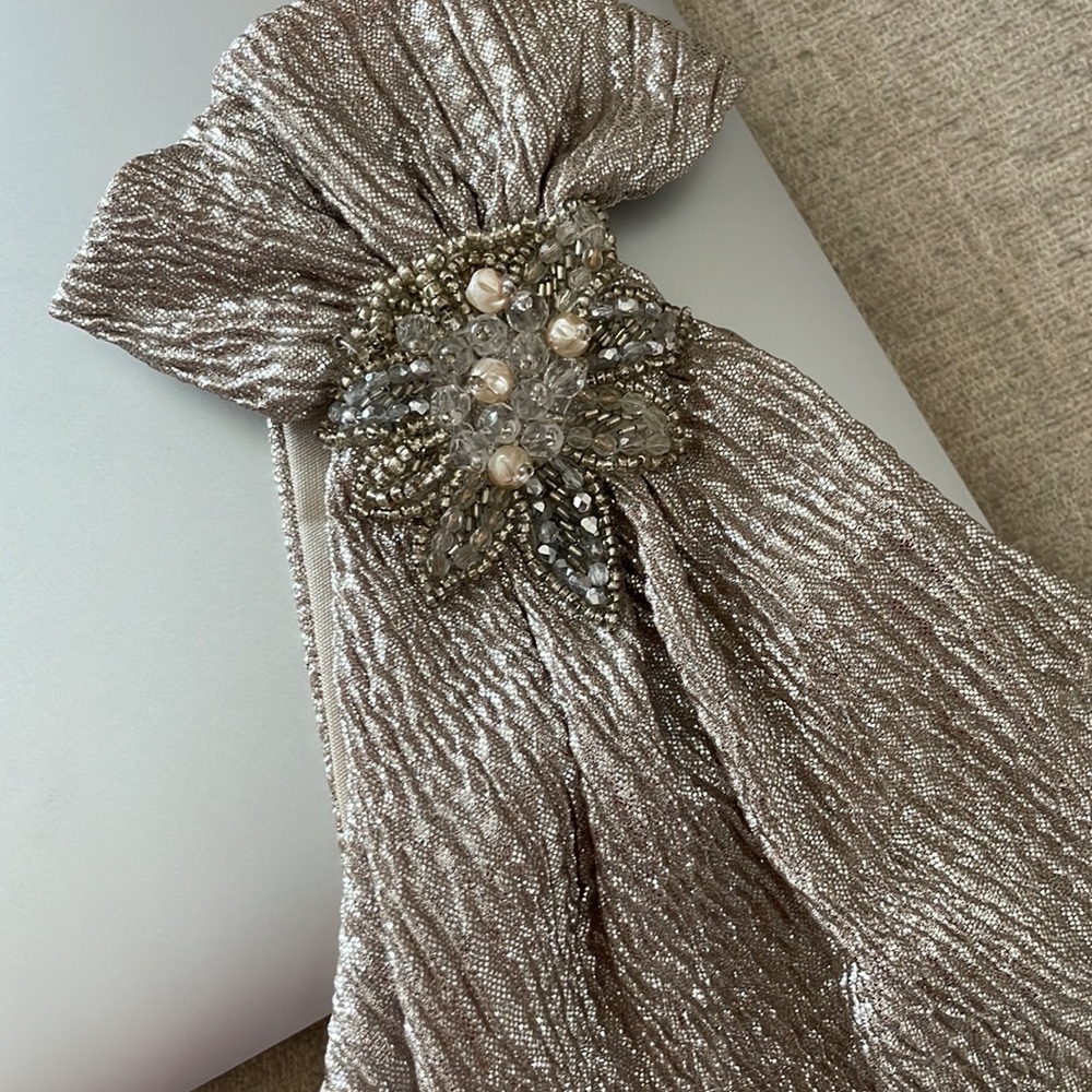 Dress - Picture 2 of 5